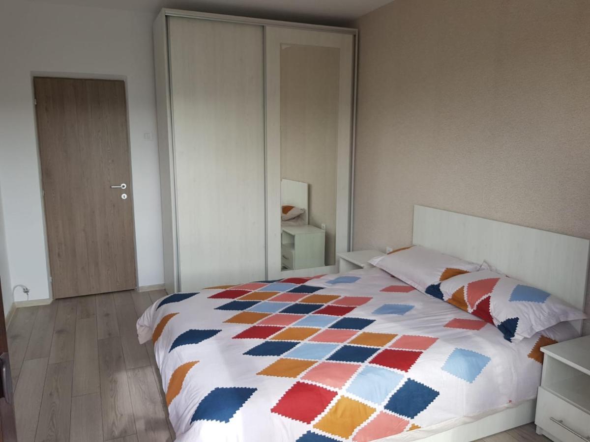 Apartament Posada Curtea De Arges Ngoại thất bức ảnh