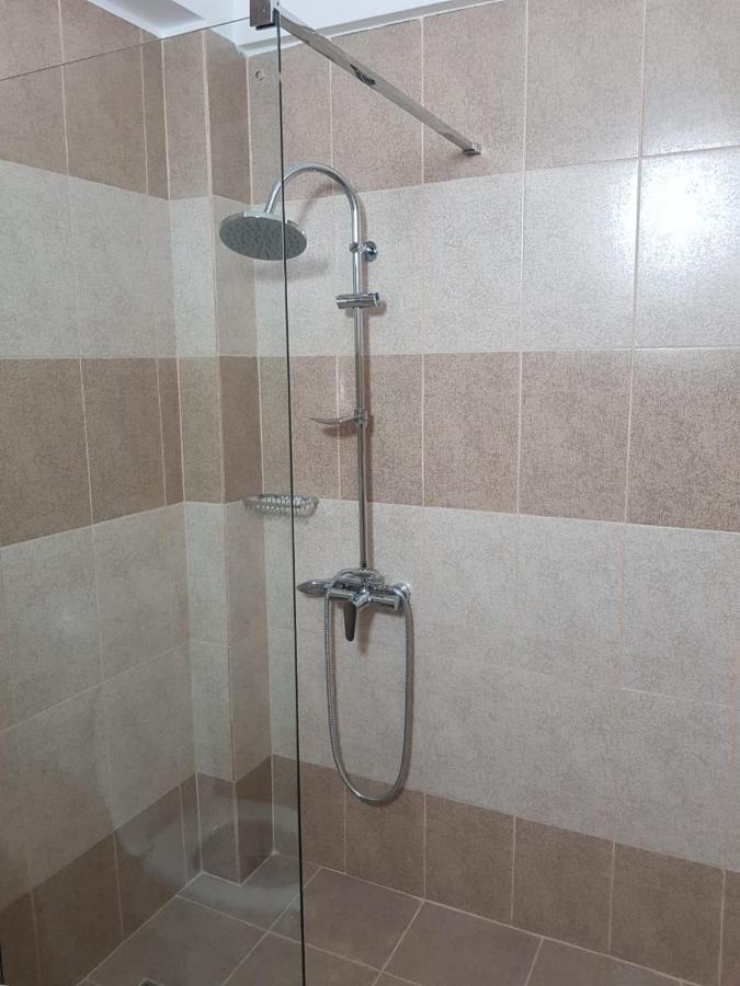 Apartament Posada Curtea De Arges Ngoại thất bức ảnh