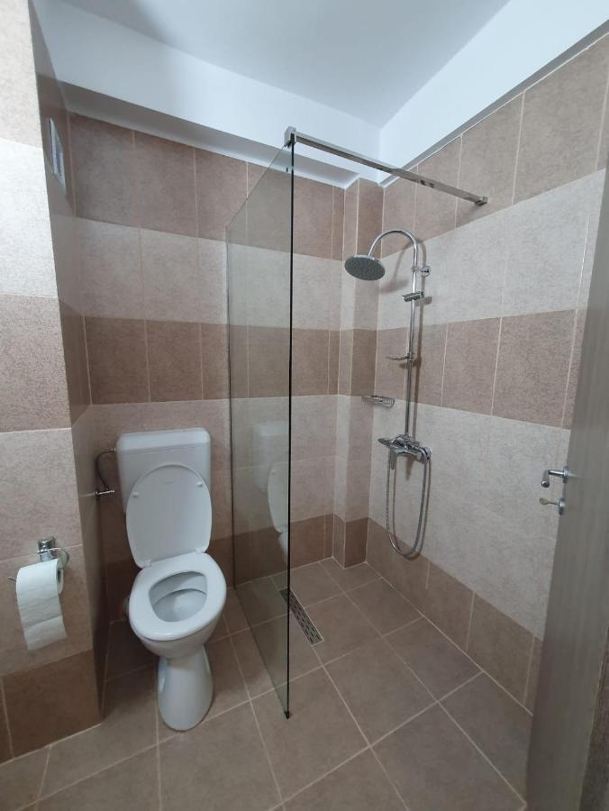 Apartament Posada Curtea De Arges Ngoại thất bức ảnh
