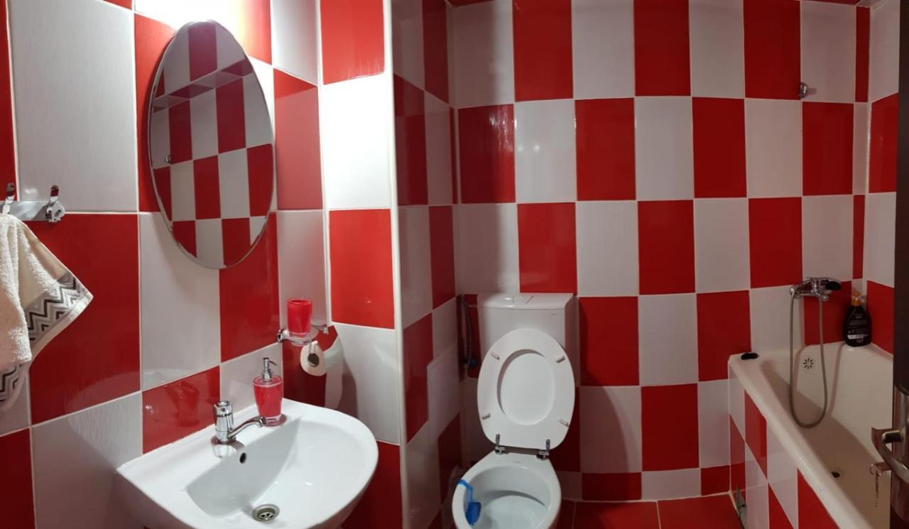 Apartament Posada Curtea De Arges Ngoại thất bức ảnh